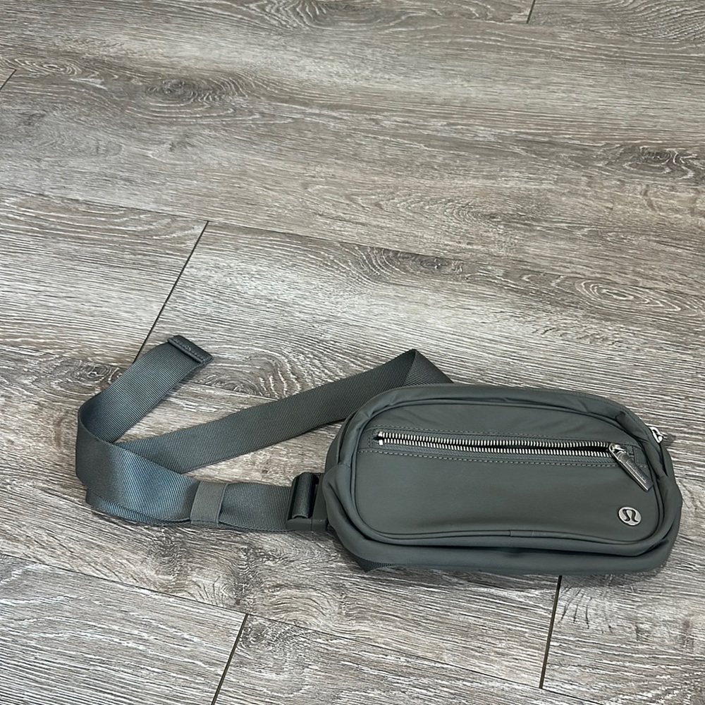lululemon athletica grey Belt Bag